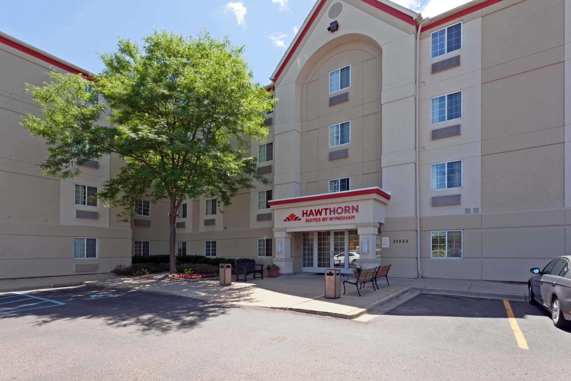 Mainstay Suites Detroit Farmington Hills Exterior photo